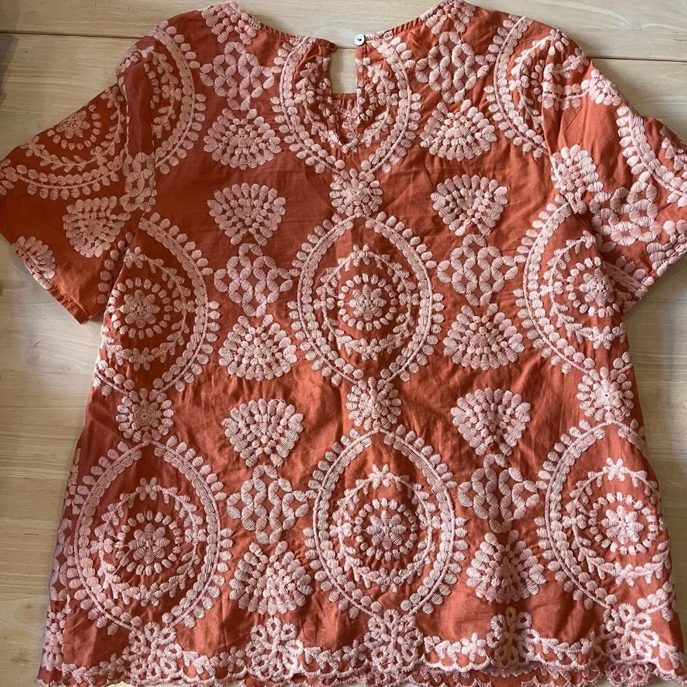 Anthropologie Eri + Ali Embroidered Short Sleeve Top sz small - Picture 4 of 6